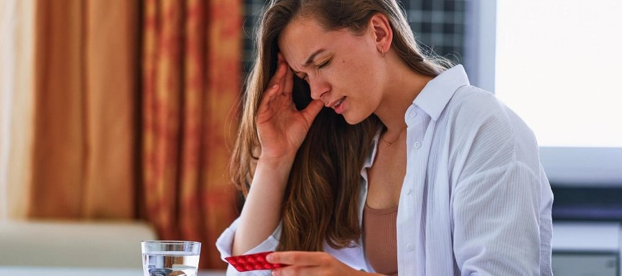 Remédio para dor de cabeça na menstruação: o que tomar?