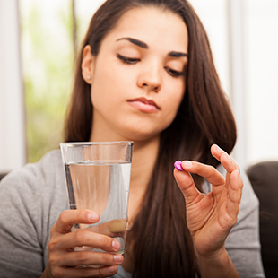 Remédio para cólica menstrual: como esse tipo de medicação funciona?